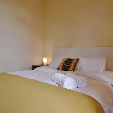 Lucky Star 201 By Vallettastay